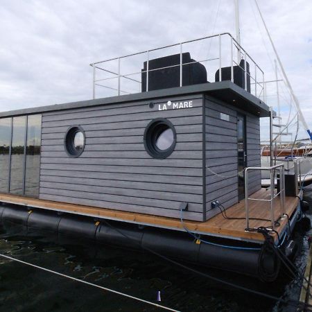 Hausboot Fjord Lacerta Mit Dachterrasse In Wendtorf Dış mekan fotoğraf
