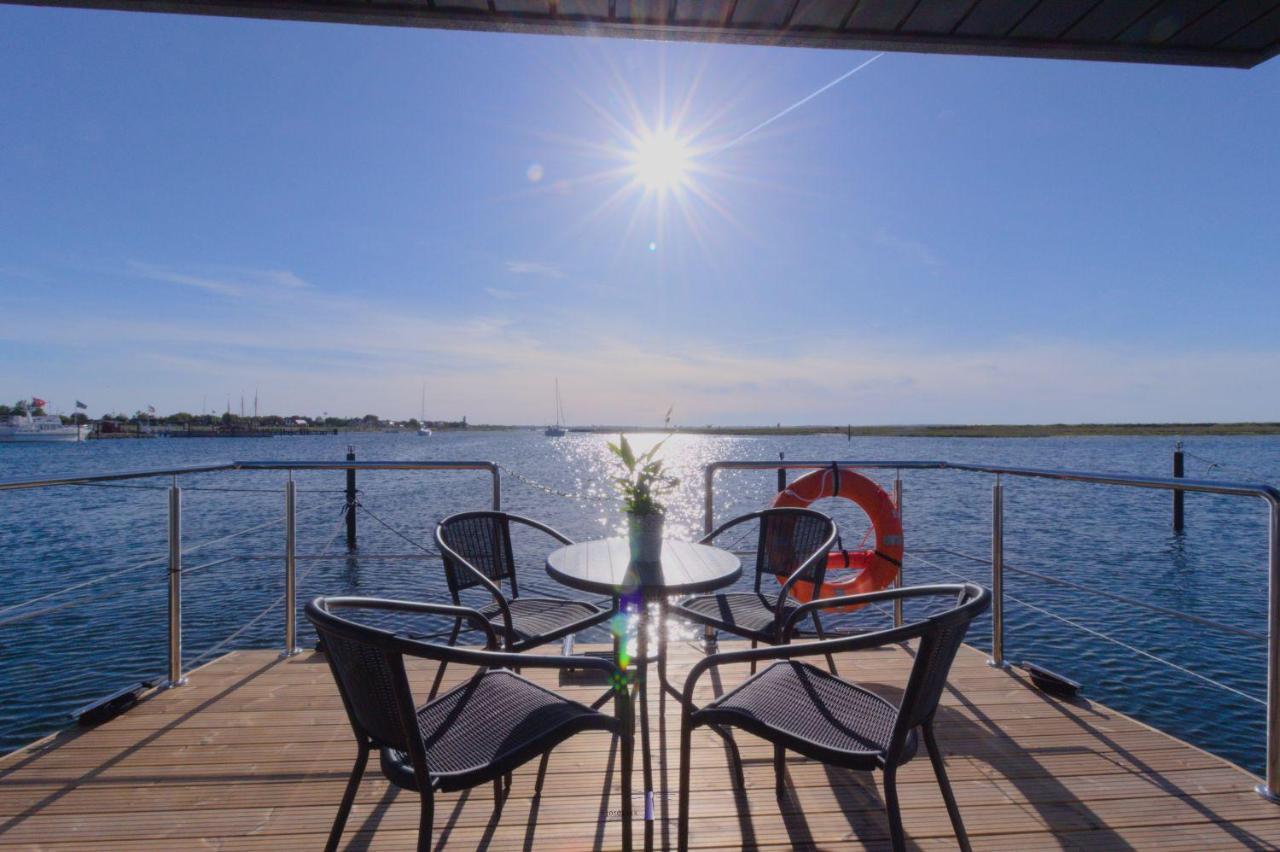 Hausboot Fjord Lacerta Mit Dachterrasse In Wendtorf Dış mekan fotoğraf